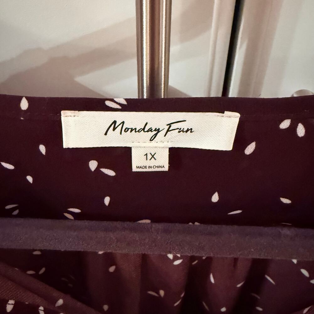 Euc Monday Fun Linnette Split Neck Smocked Blouse… - image 6